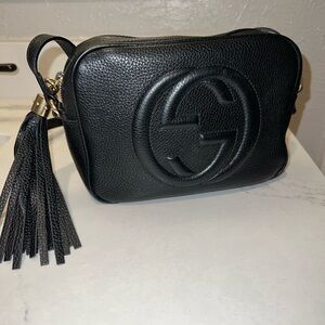Authentic Gucci Black Pebbled Leather Crossbody Bag